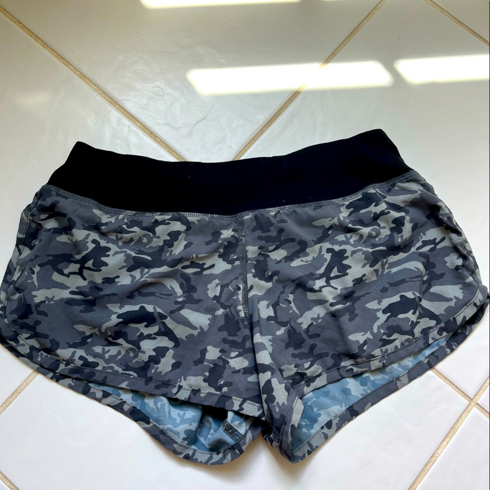 Rabbit small camo shorts
